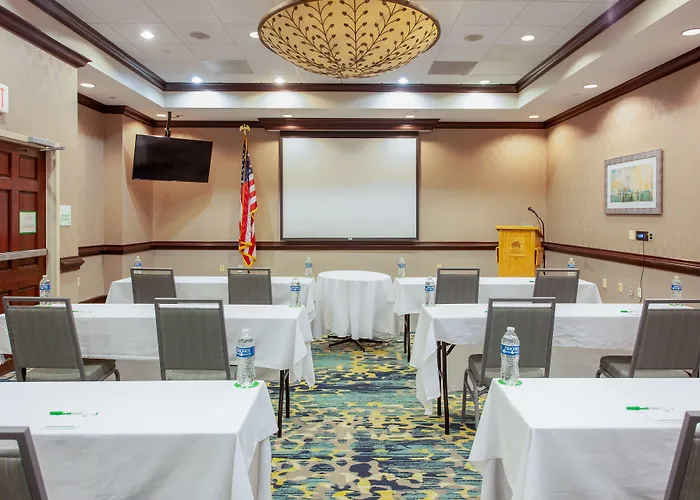 & Conference Center North By Ihg Tallahassee