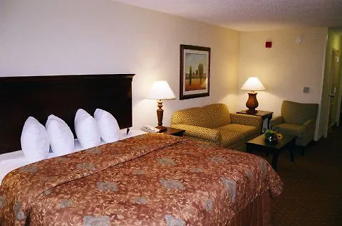 Hotel & Conference Center North By Ihg